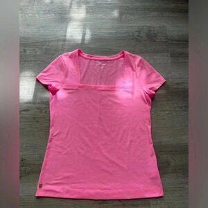 Lilly pulitzer t-shirt size XS